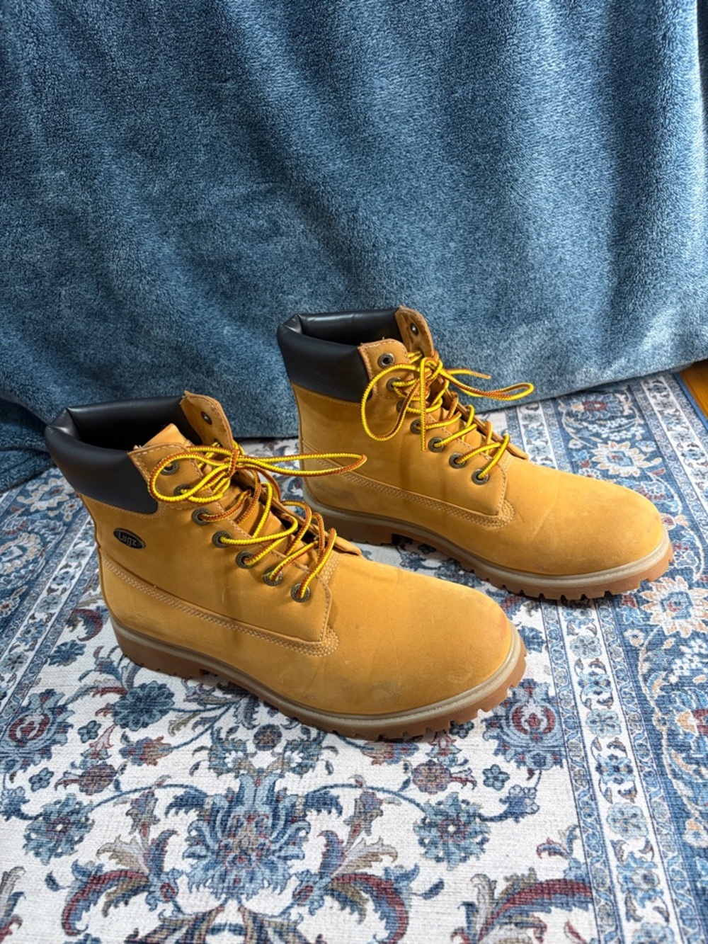 Size 11 men’s) Lugz Men's Wheat Lace-Up Work Boots with Yellow Trim - Picture 2 of 7